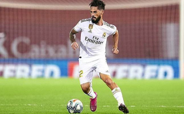 Isco ăn mừng bàn thắng đầy cảm xúc