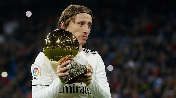 So sánh lối đá của Redondo và Luka Modric