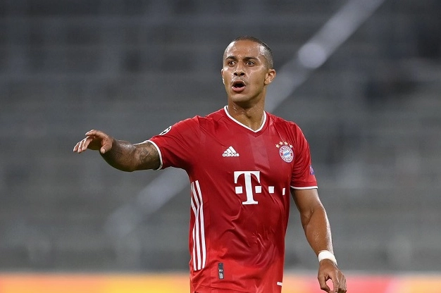 Thiago Alcantara rạng rỡ trong lễ ăn mừng chức vô địch Champions League